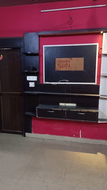 Furnished Amenities in 2 BHK Builder Floor at Pratap Vihar – for Sale