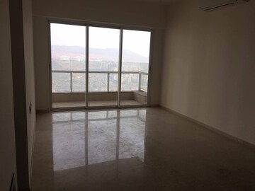 Room in 3 BHK Apartment at Omkar Alta Monte, Malad East – for Sale