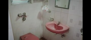 Bathroom in 4 BHK Villa at Star Avenue Kalina, Kalina – for Rent