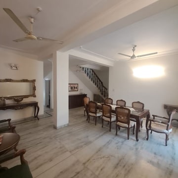 Gym in 4 BHK Independent House at Sector 8 – for Rent