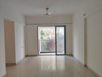 Room in 2 BHK Apartment at Lodha Splendora, Ghodbunder Road – for Sale