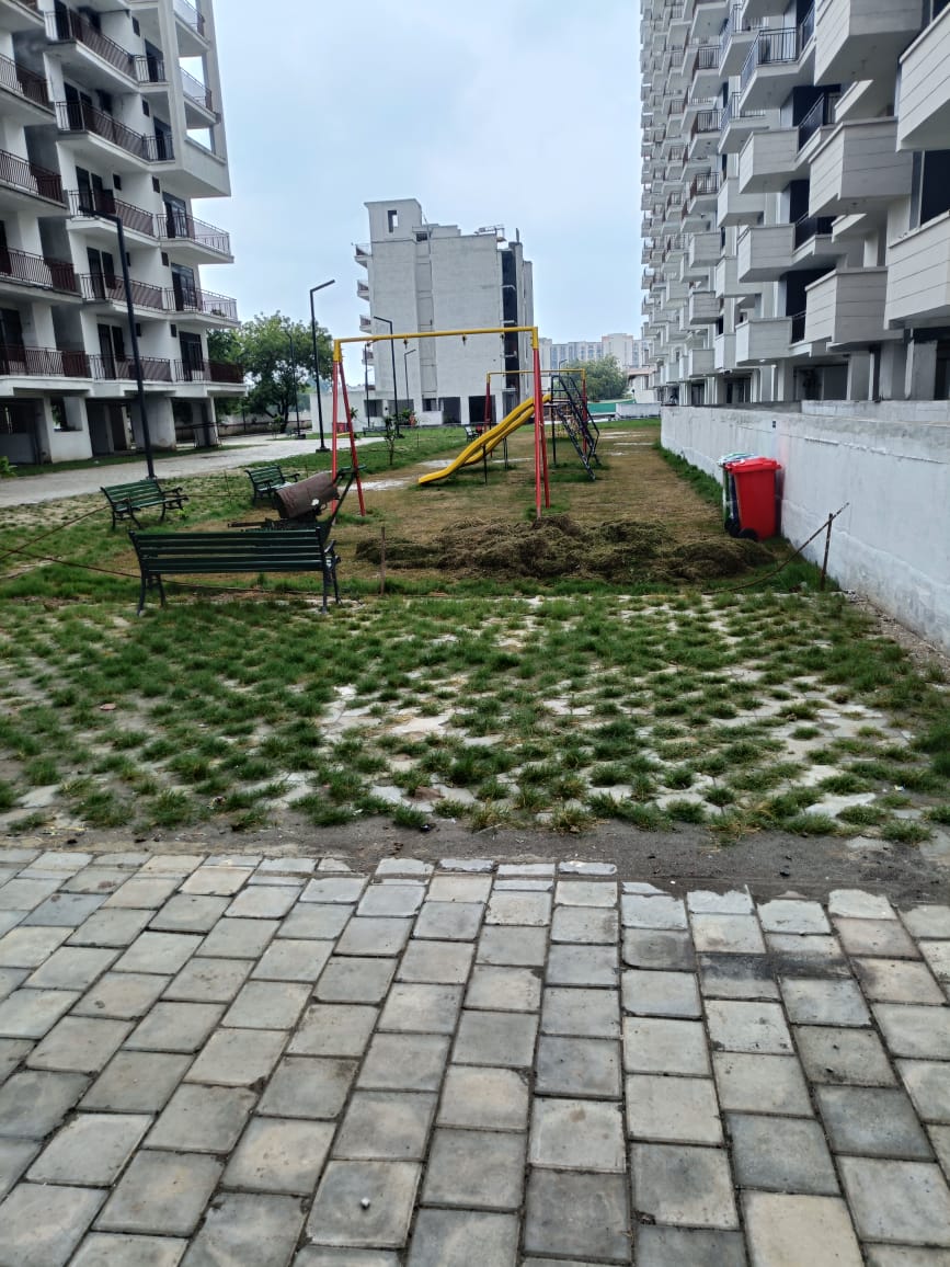 Plot For Sale in Bptp C Block Sector 85 fa