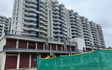 2 BHK Apartment For Sale in SRS Residency, Sector 88