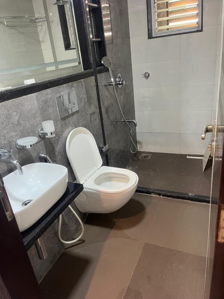 Bathroom, baner 2 Bedroom 1180 Sq.Ft. Apartment In Baner Pune 8150119