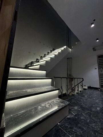 Staircase in 2 BHK Builder Floor at Mayur Vihar Phase 1 – for Rent