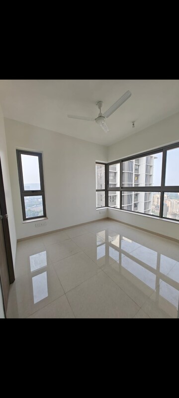 Room in 2 BHK Apartment at Raymond Ten X Vibes, J K Gram – for Rent