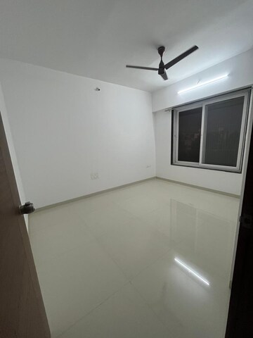 Room in 2 BHK Apartment at Ranjekar Ratnankur, Kothrud – for Rent