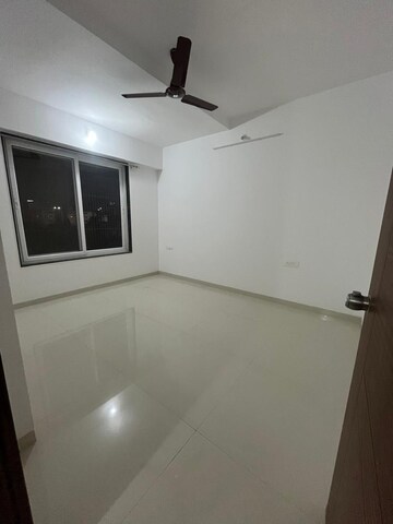 Room in 2 BHK Apartment at Ranjekar Ratnankur, Kothrud – for Rent