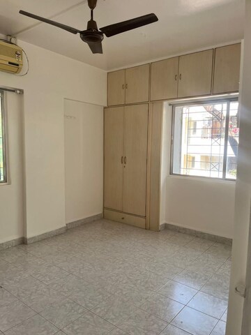 Room in 2 BHK Apartment at Mahadkar Residency, Paud Road – for Rent