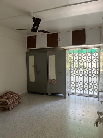 Room in 2 BHK Apartment at Mahadkar Residency, Paud Road – for Rent