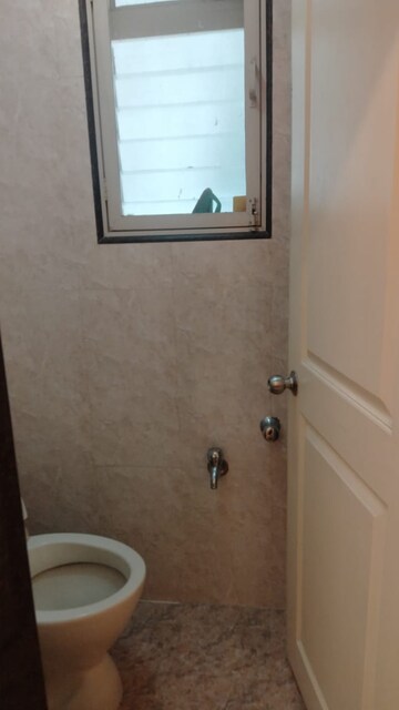 Room in 2 BHK Apartment at Triveni Vasant Vihar CHS, Vasant Vihar – for Rent