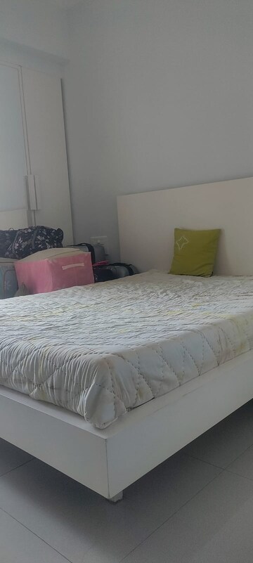 Bedroom in 2 BHK Apartment at Sheth Vasant Lawns, Laxmi Nagar – for Rent