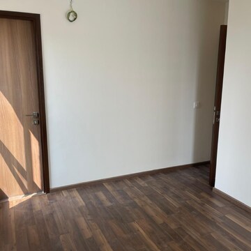 Room in 4 BHK Apartment at Piramal Vaikunth, Ashok Nagar – for Sale