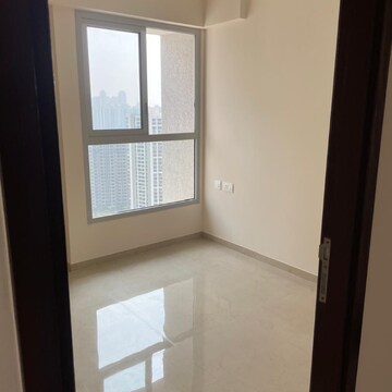 Room in 4 BHK Apartment at Piramal Vaikunth, Ashok Nagar – for Sale