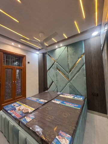 Bedroom in 2 BHK Builder Floor at Dwarka Mor – for Rent