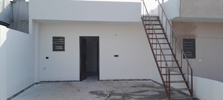 Terrace, kharar mohali road 3 Bedroom 172 Sq.Yd. Independent House In Kharar Mohali Road Kharar 8150276