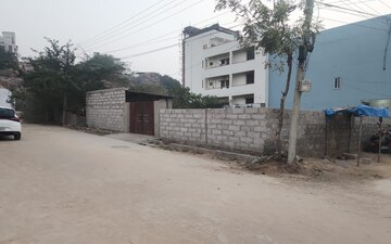Plot For Sale in Neknampur