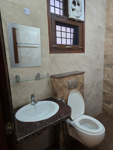Bathroom in 2 BHK Builder Floor at Sector 57 – for Rent