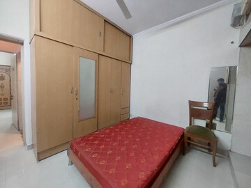 Bedroom in 2.5 BHK Apartment at Paschim Vihar – for Rent