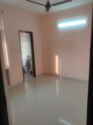 Room in 2 BHK Apartment at NK Sharma Savitry Greens 2, Ghazipur – for Rent