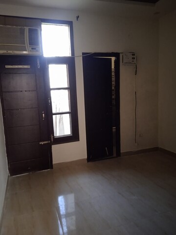 Room in 2 BHK Apartment at Peer Mucchalla – for Rent