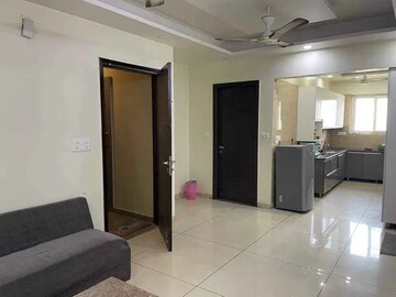 Living Room in 1 BHK Builder Floor at Super Mart 1, Sector 27 – for Rent