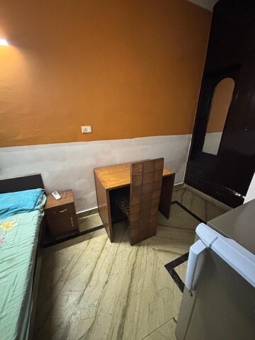 Master Bedroom in 2 BHK Villa at Nar Vihar 1, Sector 34 – for Rent