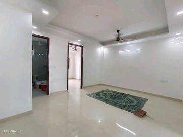 Room in 2 BHK Apartment at Saket – for Rent