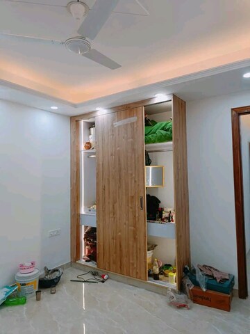 Living Room in 3 BHK Apartment at Saket – for Rent