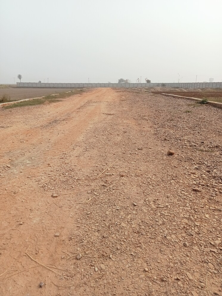 undefined, upsidc site b  100 Sq.Yd. Plot In Upsidc Site B Greater Noida 8150477