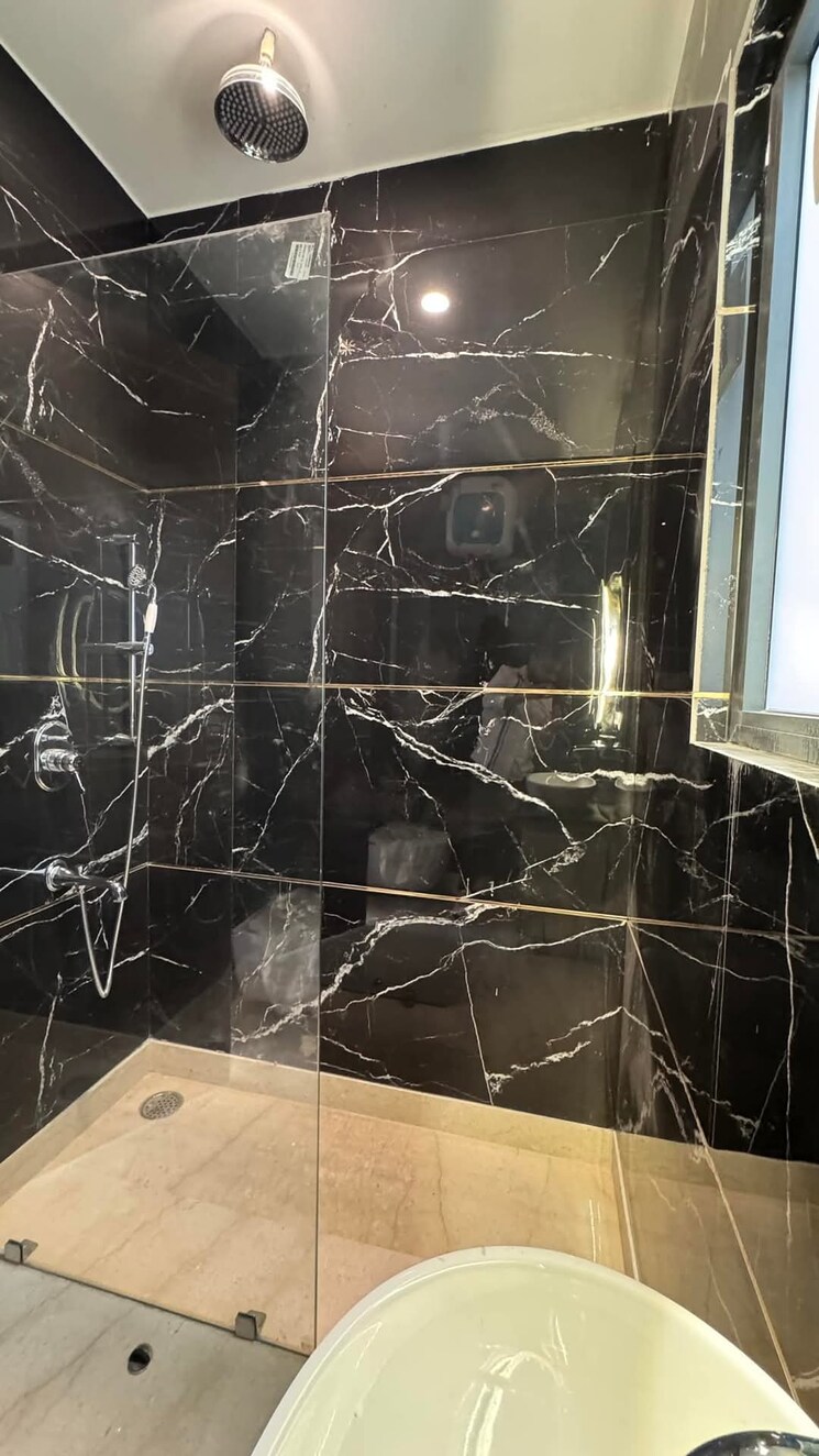 Bathroom, sector 9 3 Bedroom 204 Sq.Yd. Builder Floor In Sector 9 Gurgaon 8150519