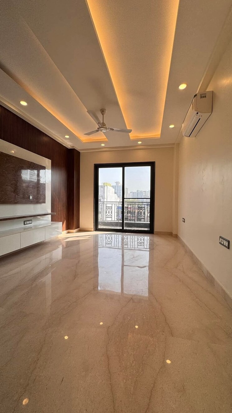 Room, sector 9 3 Bedroom 204 Sq.Yd. Builder Floor In Sector 9 Gurgaon 8150519