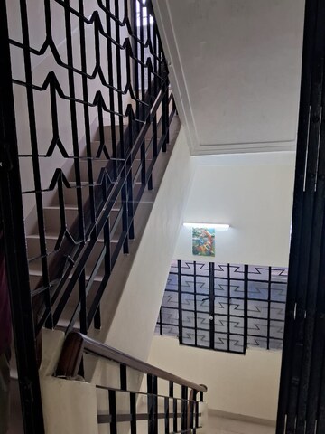 Staircase in 5 BHK Villa at Bhawanipur – for Sale