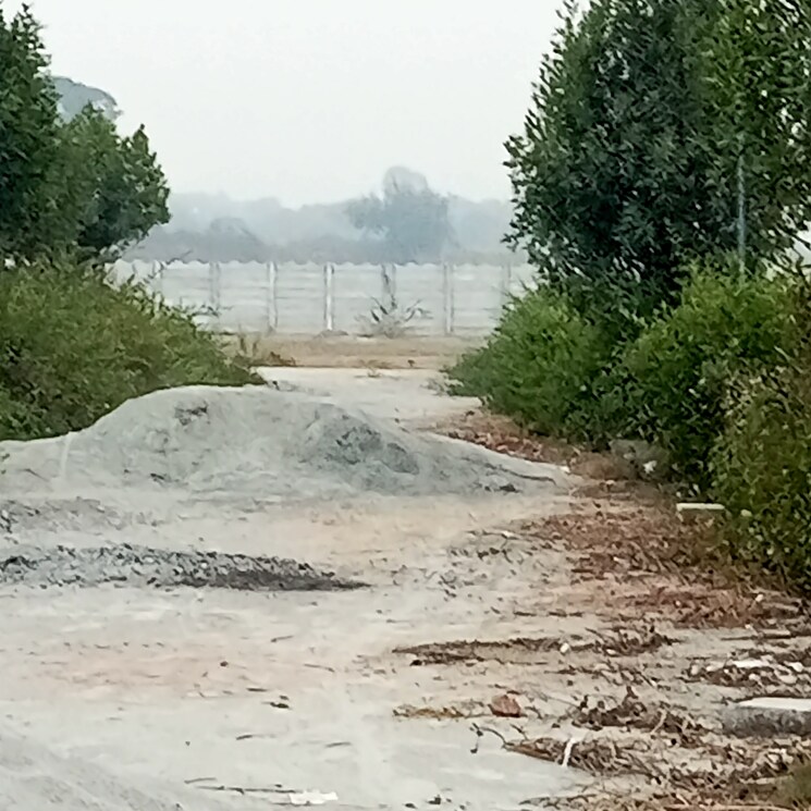 undefined, upsidc site b  100 Sq.Yd. Plot In Upsidc Site B Greater Noida 8150525