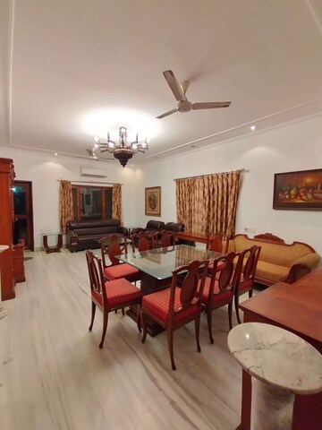 2 BHK Builder Floor For Rent in Defence Colony