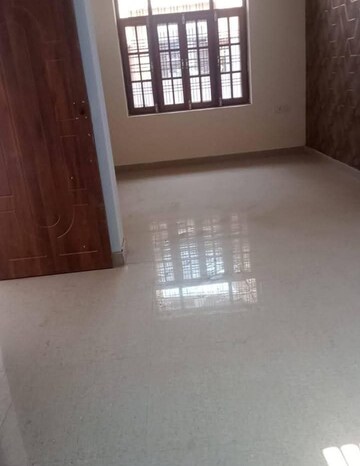 Room in 2 BHK Independent House at Jankipuram – for Rent