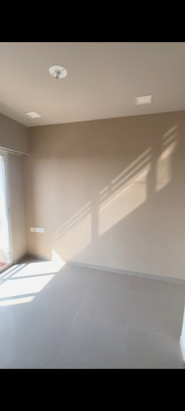 Furnished Amenities in 1 BHK Apartment at JP North Aviva, Mira Road – for Rent