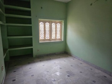 Room in 3 BHK Independent House at Kantatoli – for Rent