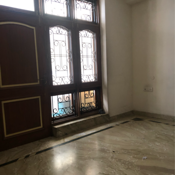 Room in 3.5 BHK Villa at Sector 21 – for Rent