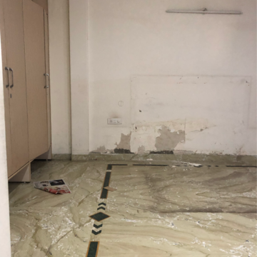 Bathroom in 3.5 BHK Villa at Sector 21 – for Rent