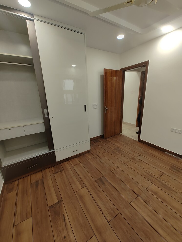 Kitchen, rohini sector 7 3 Bedroom 1000 Sq.Ft. Builder Floor In Rohini Sector 7 Delhi 8150768