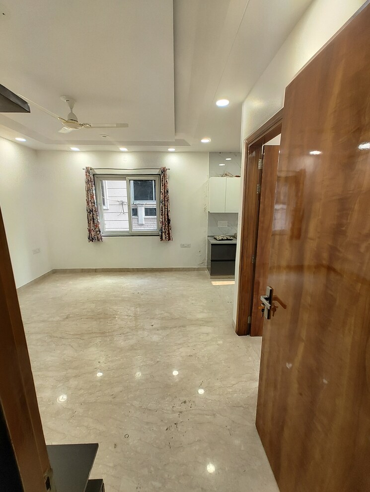 undefined, rohini sector 7 3 Bedroom 1000 Sq.Ft. Builder Floor In Rohini Sector 7 Delhi 8150768