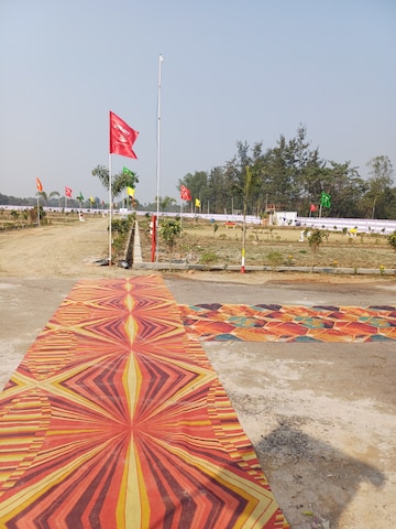  Plot – Garden View at Wazirganj - for Sale