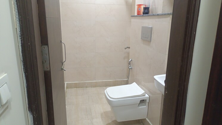 Bathroom, old rajinder nagar 3 Bedroom 770 Sq.Ft. Builder Floor In Old Rajinder Nagar Delhi 8150865