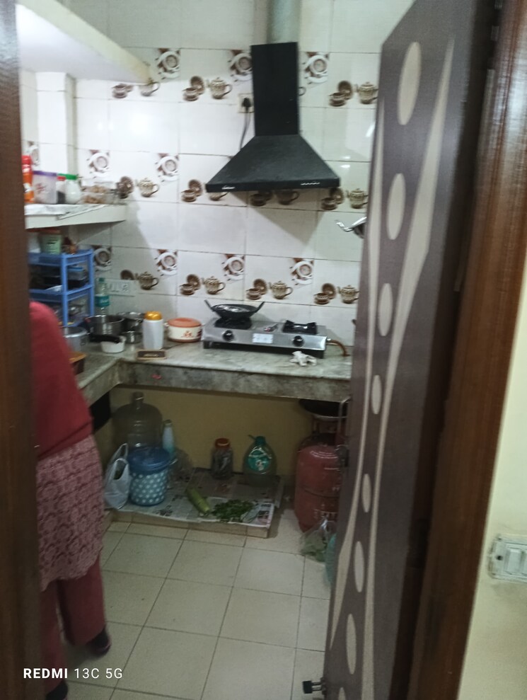 Bathroom, lajpat nagar ii 2 Bedroom 900 Sq.Ft. Builder Floor In Lajpat Nagar ii Delhi 8150881