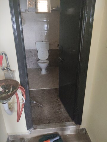 Attached Bathroom in 2 BHK Apartment at Srinivas Enclave Alkapoor, Alkapoor – for Rent