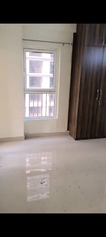 Room in 3 BHK Apartment at GLS Avenue 51, Sector 92 – for Sale