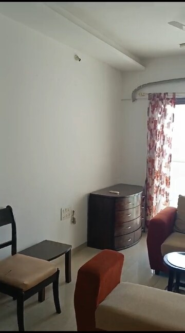 Living Room in 2 BHK Apartment at Sheth Vasant Oasis, Andheri East – for Rent