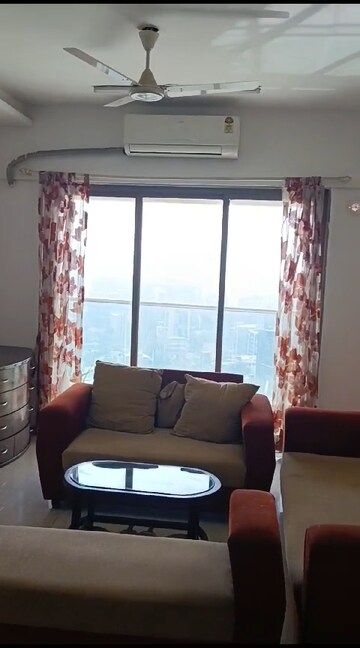 Bedroom in 2 BHK Apartment at Sheth Vasant Oasis, Andheri East – for Rent