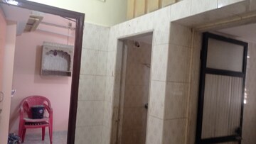 Bathroom in 1 BHK Apartment at Dombivli West – for Rent